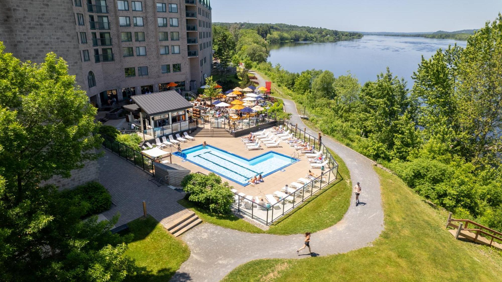 Delta Hotels By Marriott Фредериктон Экстерьер фото